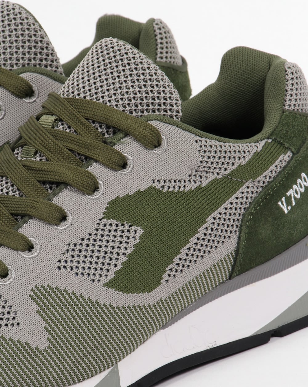 Diadora V7000 Weave Trainers Olive Green