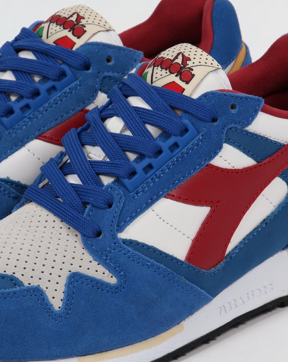 Diadora IC 4000 Premium Trainers Nautical Blue/Red