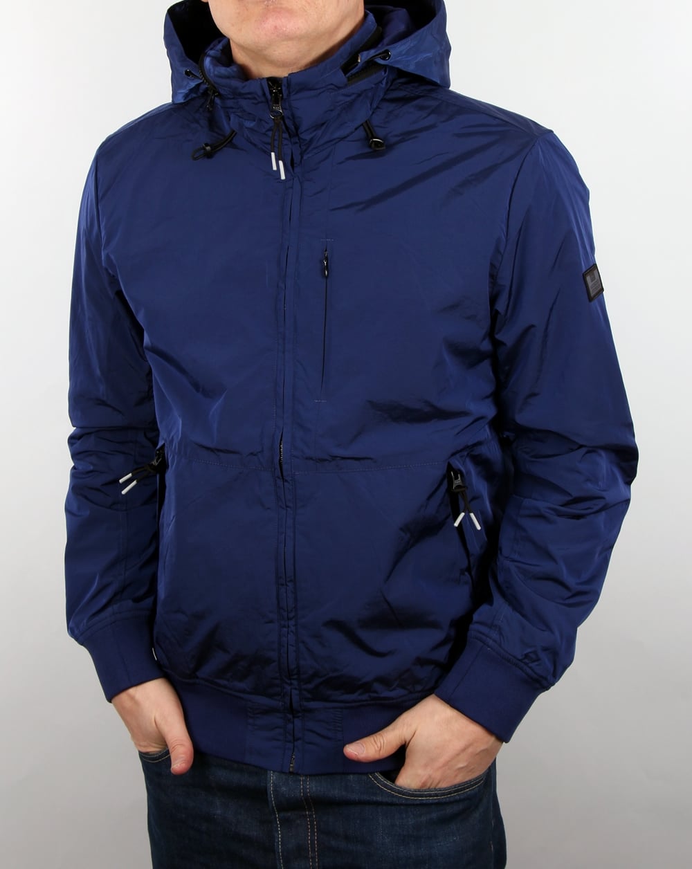 Weekend Offender Singapore Sling Jacket Electric