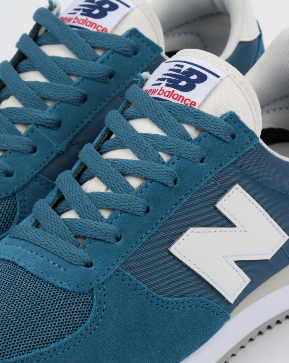 New Balance 220 Trainers Light Blue/White