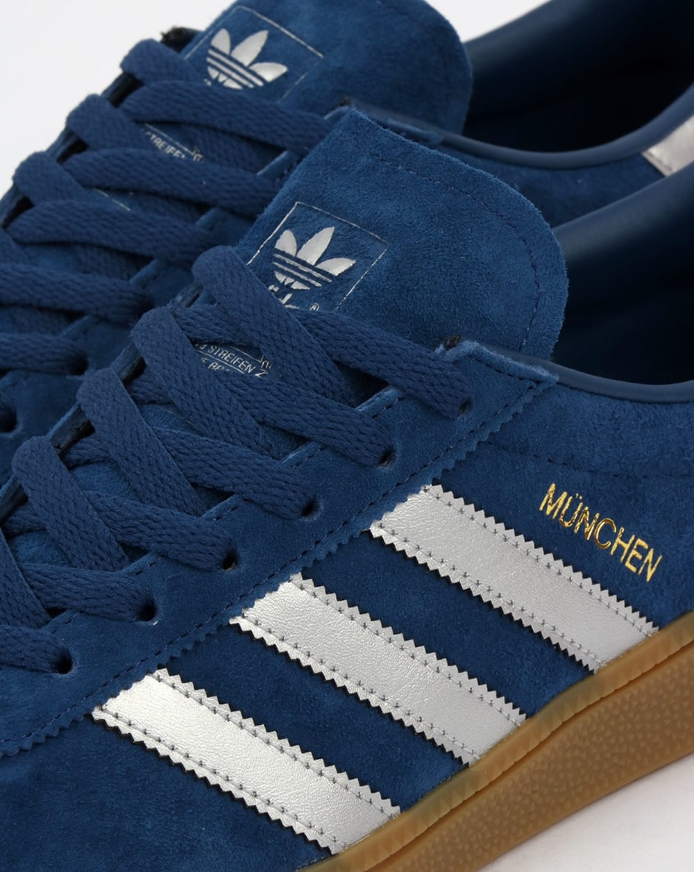 Adidas Munchen Trainers Deep Blue /Silver