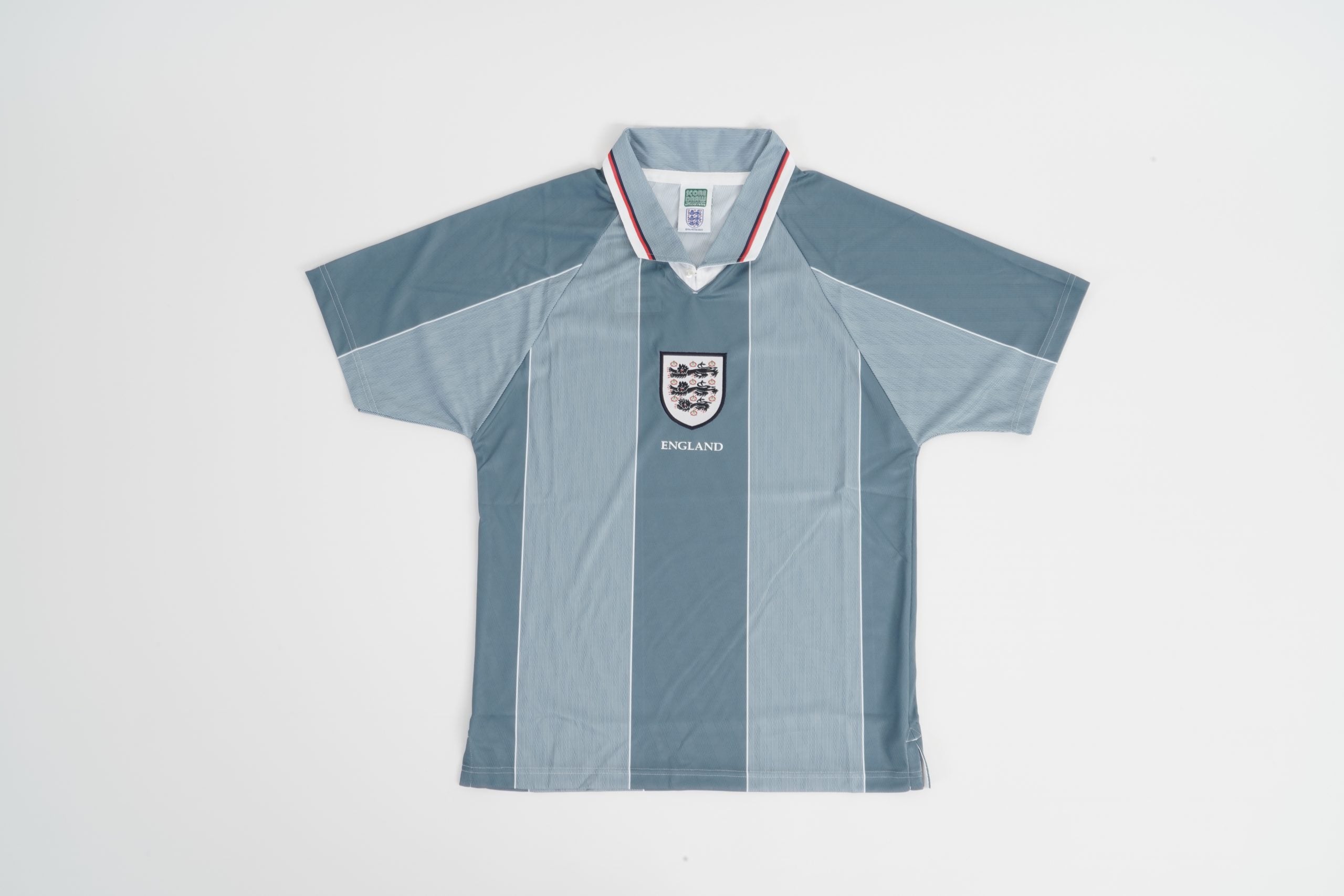 EURO1996 England Official Product 公式 Bringing it Home With The England Euro 96 Grey Shirt – 80s Casual