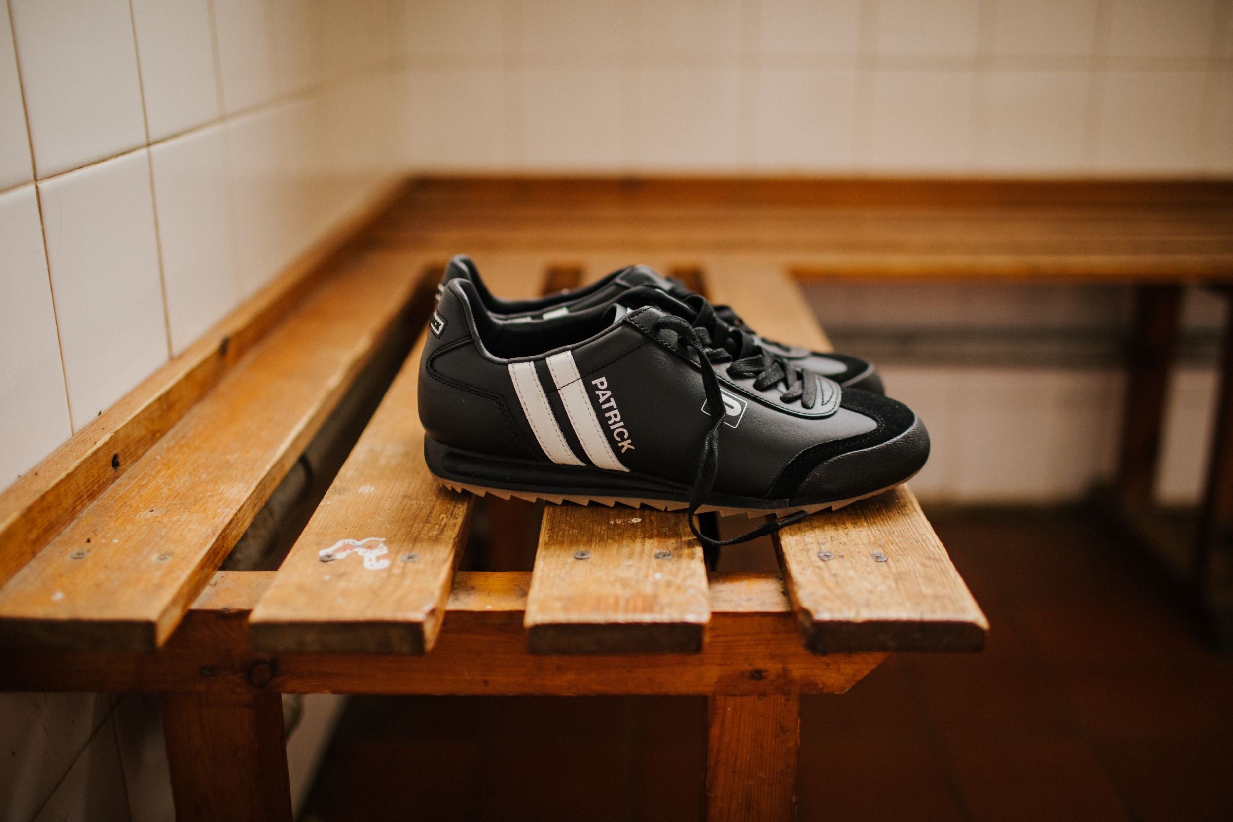 The Patrick Liverpool Trainer is An OG Football Trainer From The 1980s ...
