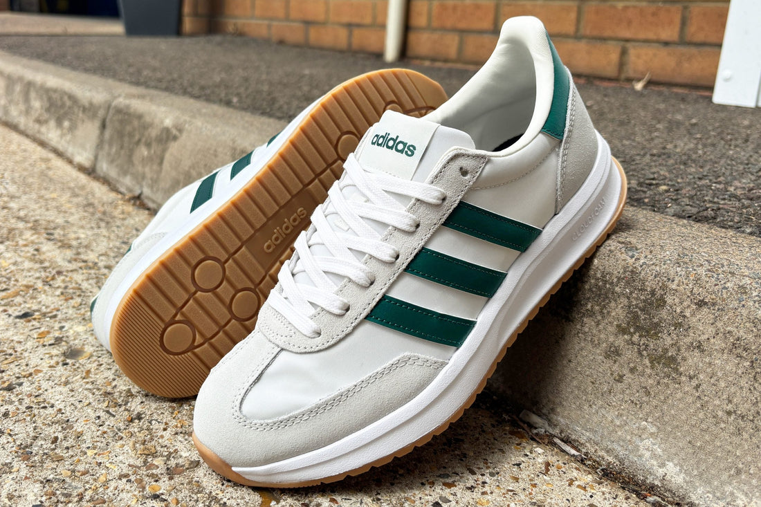 adidas run 70s trainer