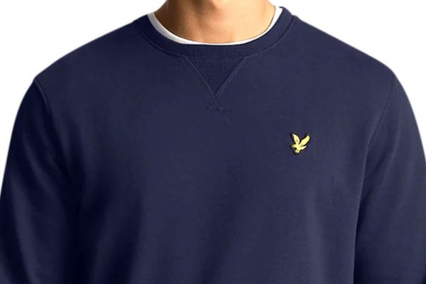Hoodies & Sweatshirts