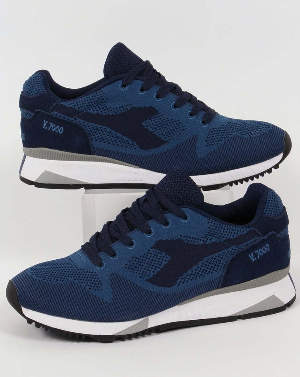 Diadora V7000 Weave Trainers Saltire Navy