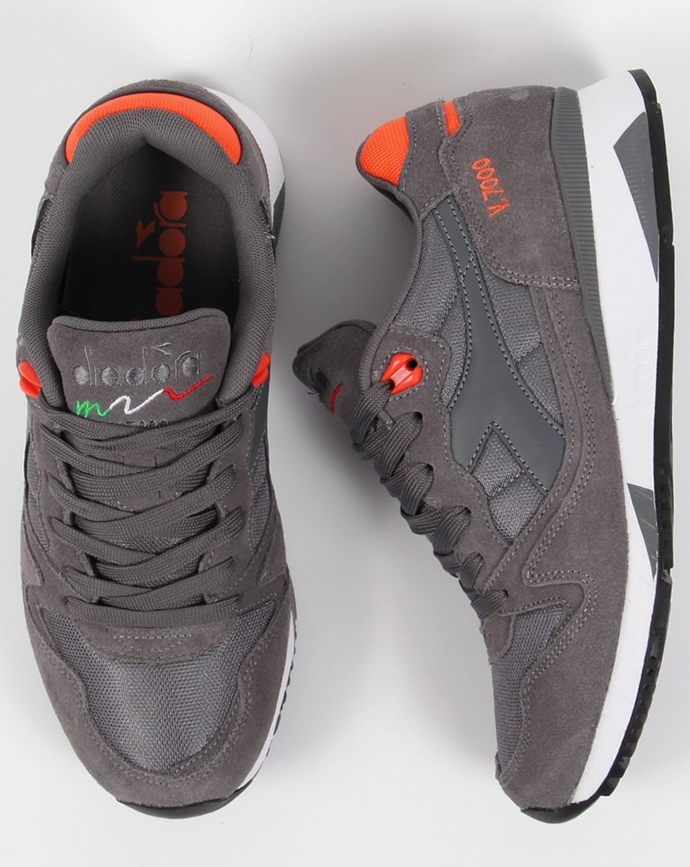 Diadora V7000 NYL II Trainers Grey/Orange