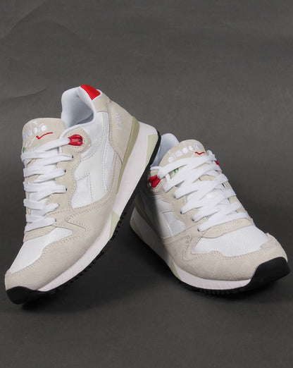 Diadora V7000 NYL II Trainers White/Red