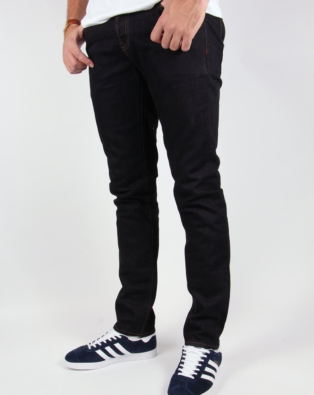 Weekend Offender Tapered Fit Jeans Rinsed Wash
