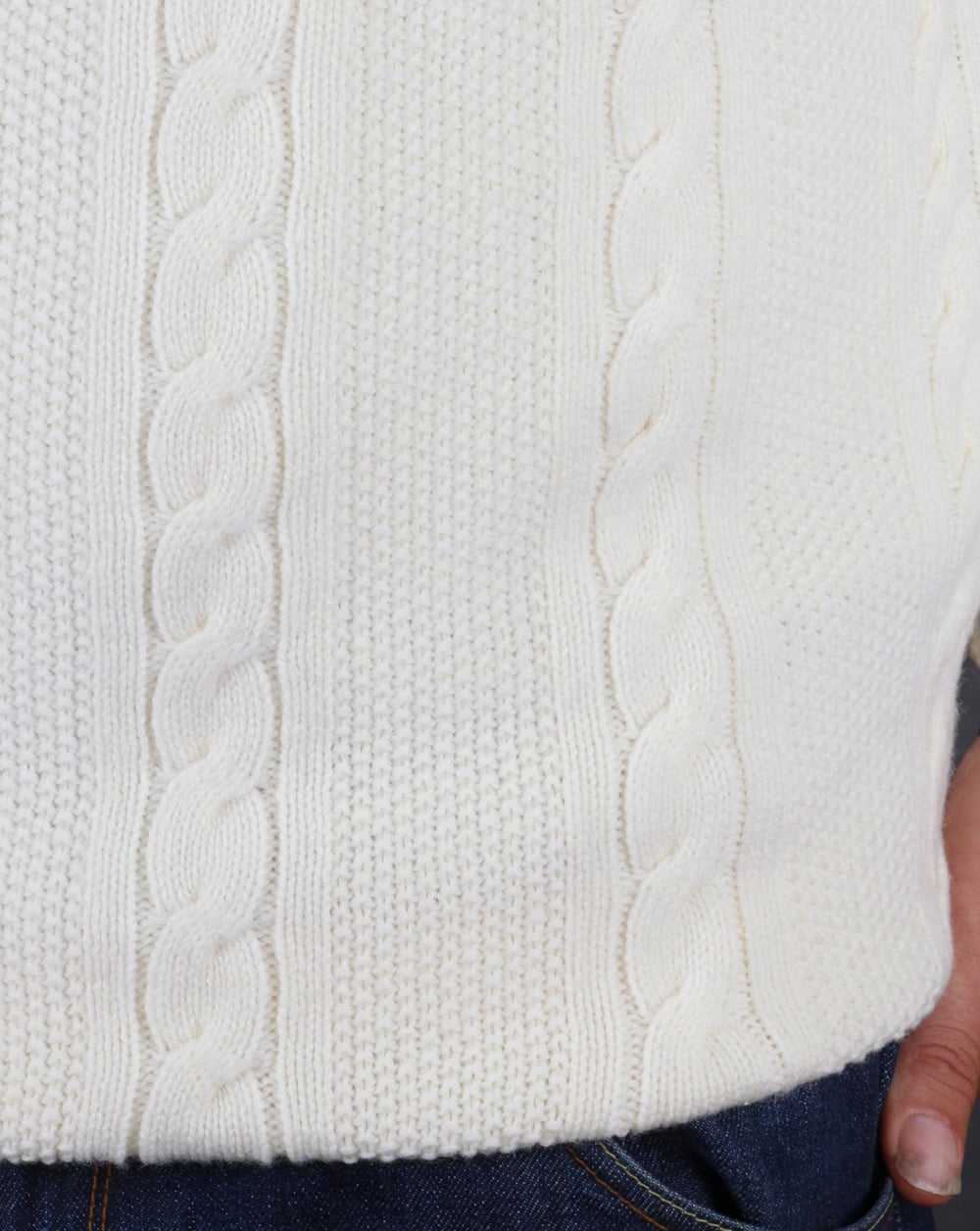 Lyle And Scott Cable Knit Lambswool Jumper Ivory