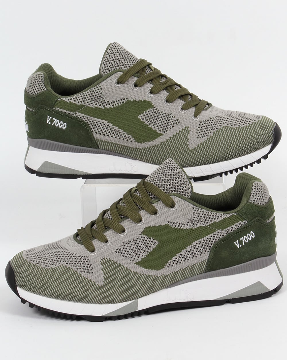 Diadora V7000 Weave Trainers Olive Green
