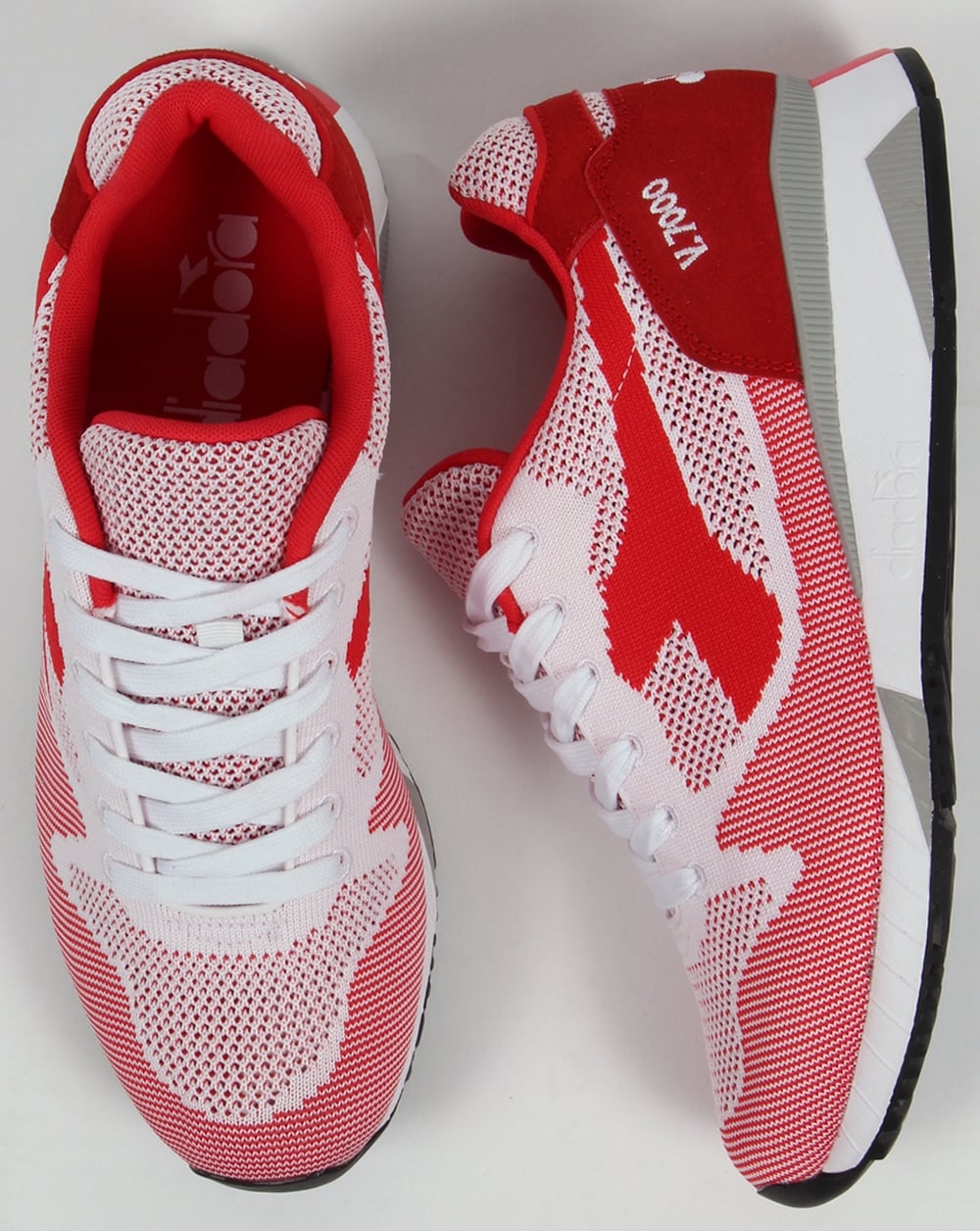 Diadora V7000 Weave Trainers Red