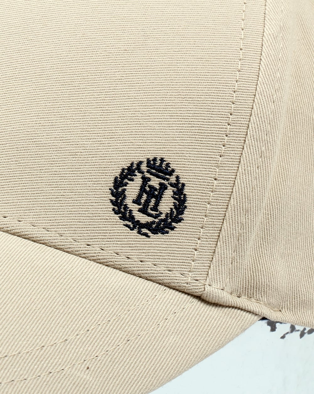 Henri Lloyd Carter Cap Sand