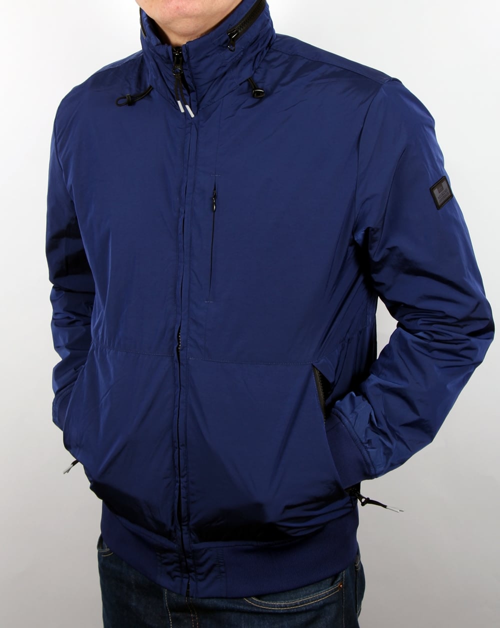 Weekend Offender Singapore Sling Jacket Electric
