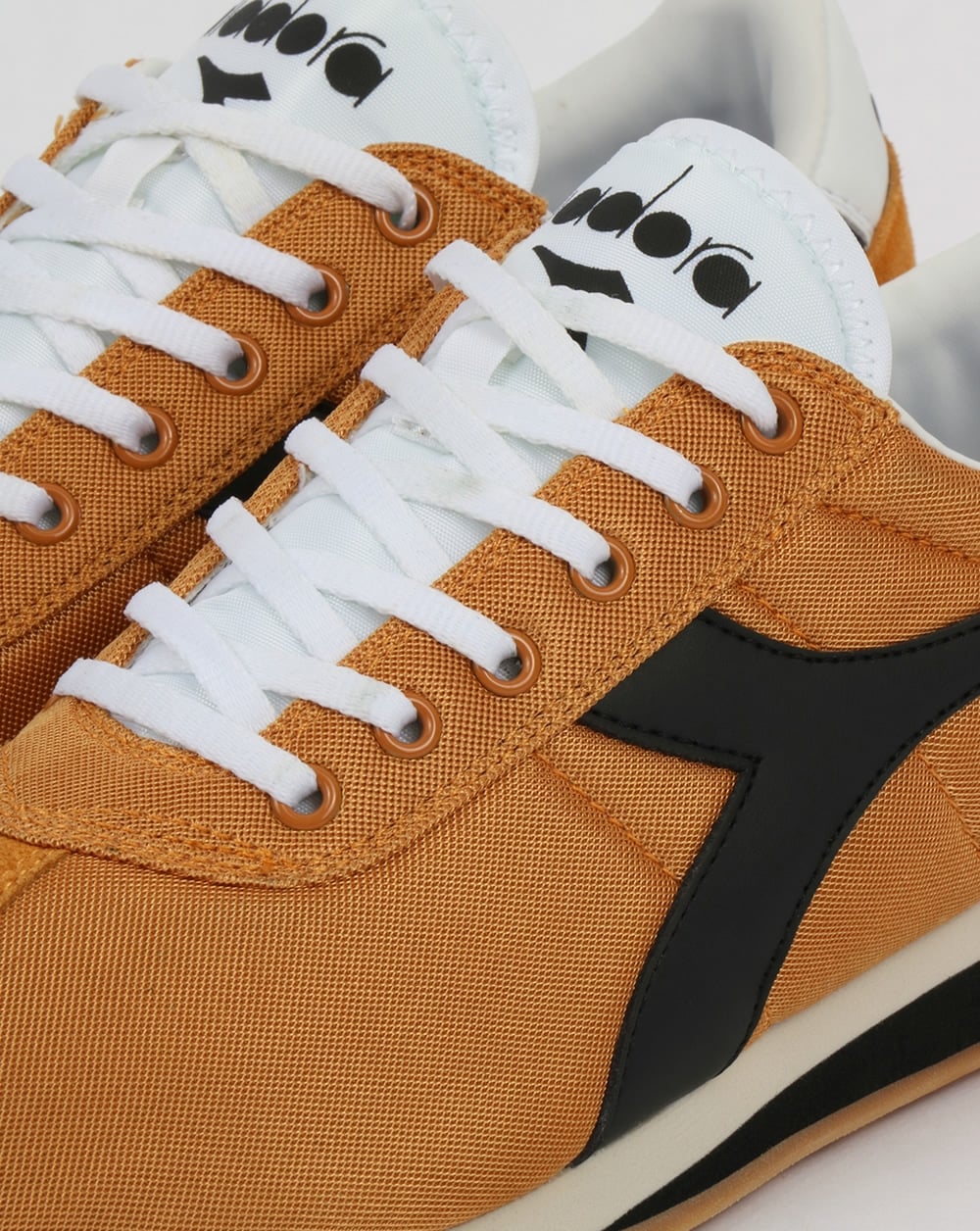 Diadora Sirio Trainers Inca Gold