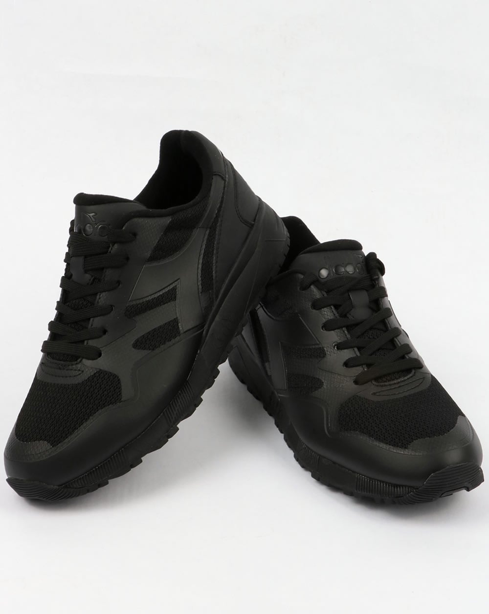Diadora N902 MM Trainers Triple Black