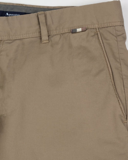 Aquascutum Gowan Lightweight Cotton Shorts Beige