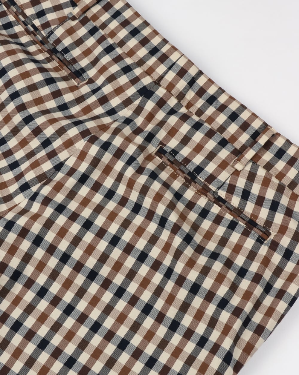 Aquascutum Winster Club Check Shorts Vicuna