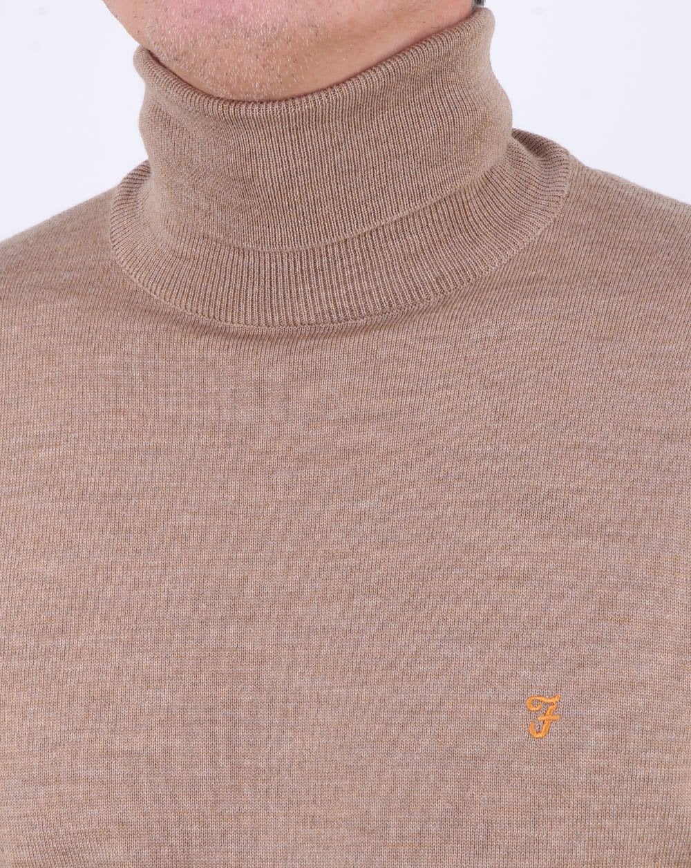 Farah Gosforth Merino Roll Neck Light Sand