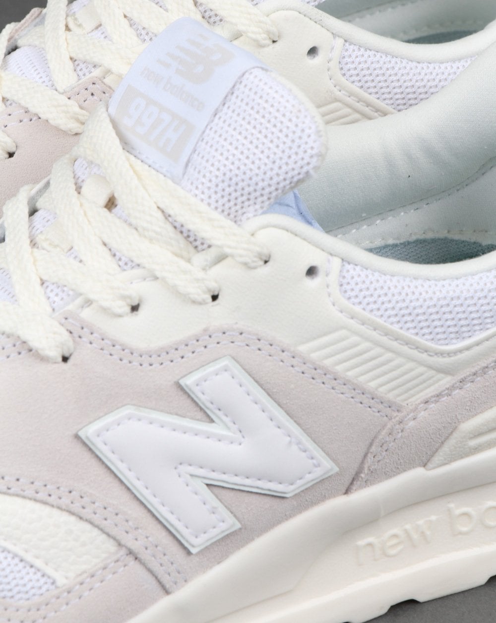 New Balance 997 Trainers White