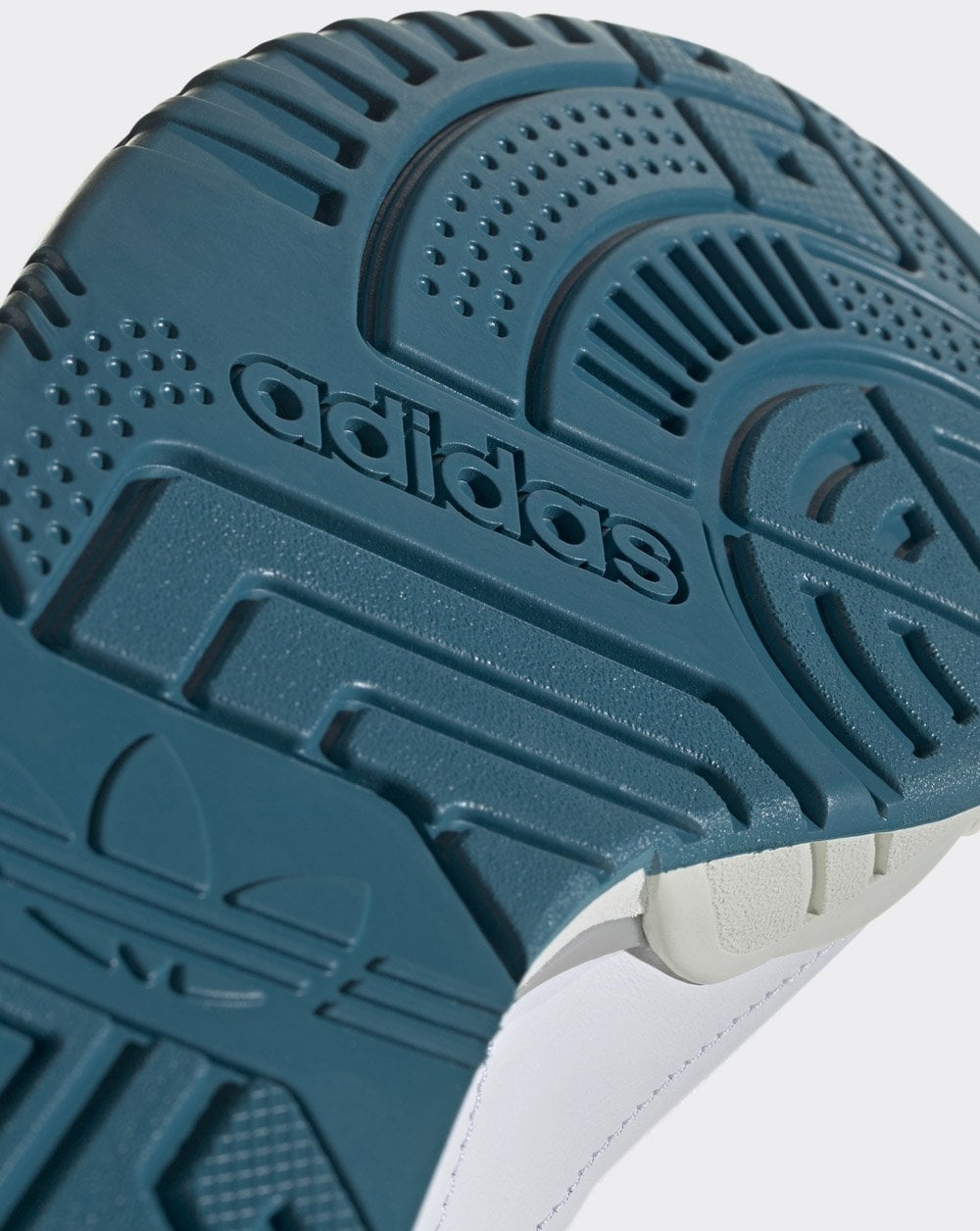 Adidas AR Trainer White/Burgundy/Navy