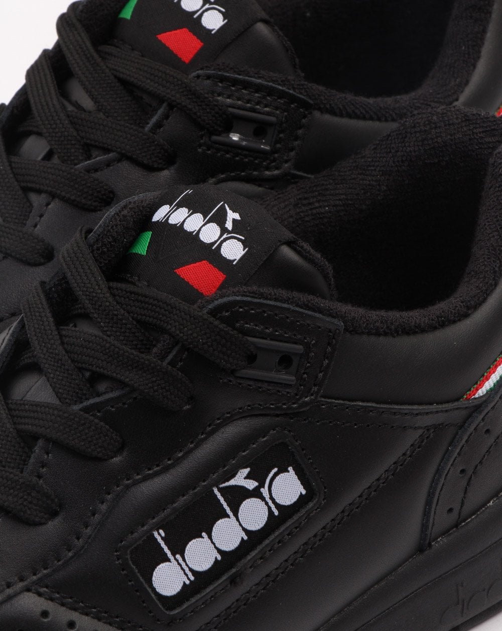Diadora Action Trainer Black/White