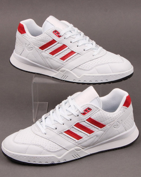 adidas Adidas A.R. Trainer Blue Tint/Scarlet