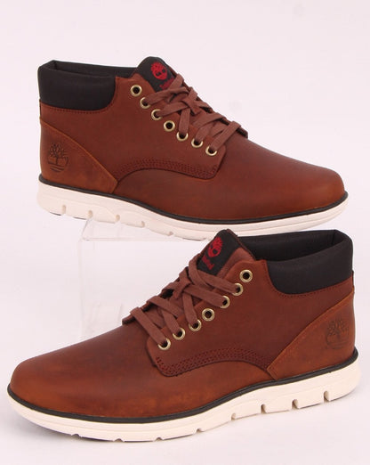 Timberland Bradstreet Chukka Leather Boot Mid Brown