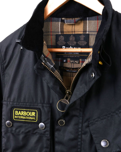 Barbour Slim International Black
