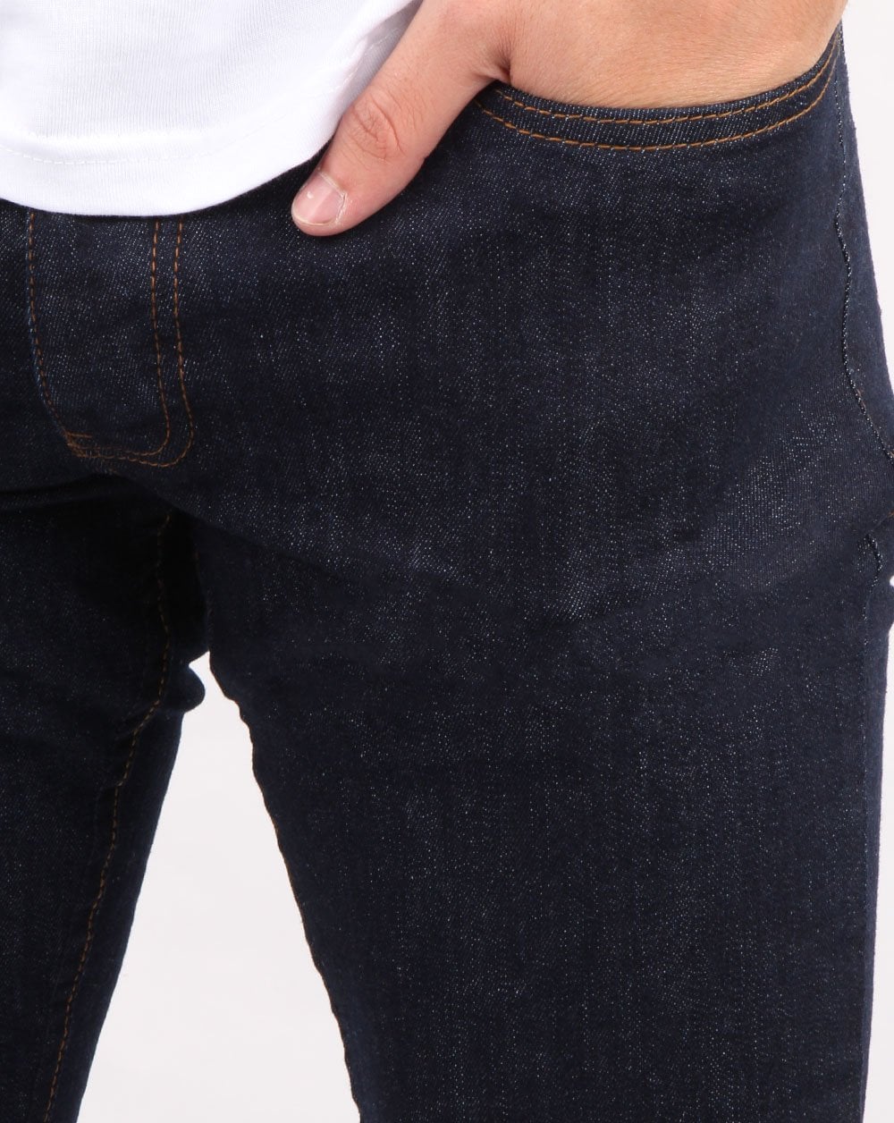 Weekend Offender Tapered Jeans Dark Rinse