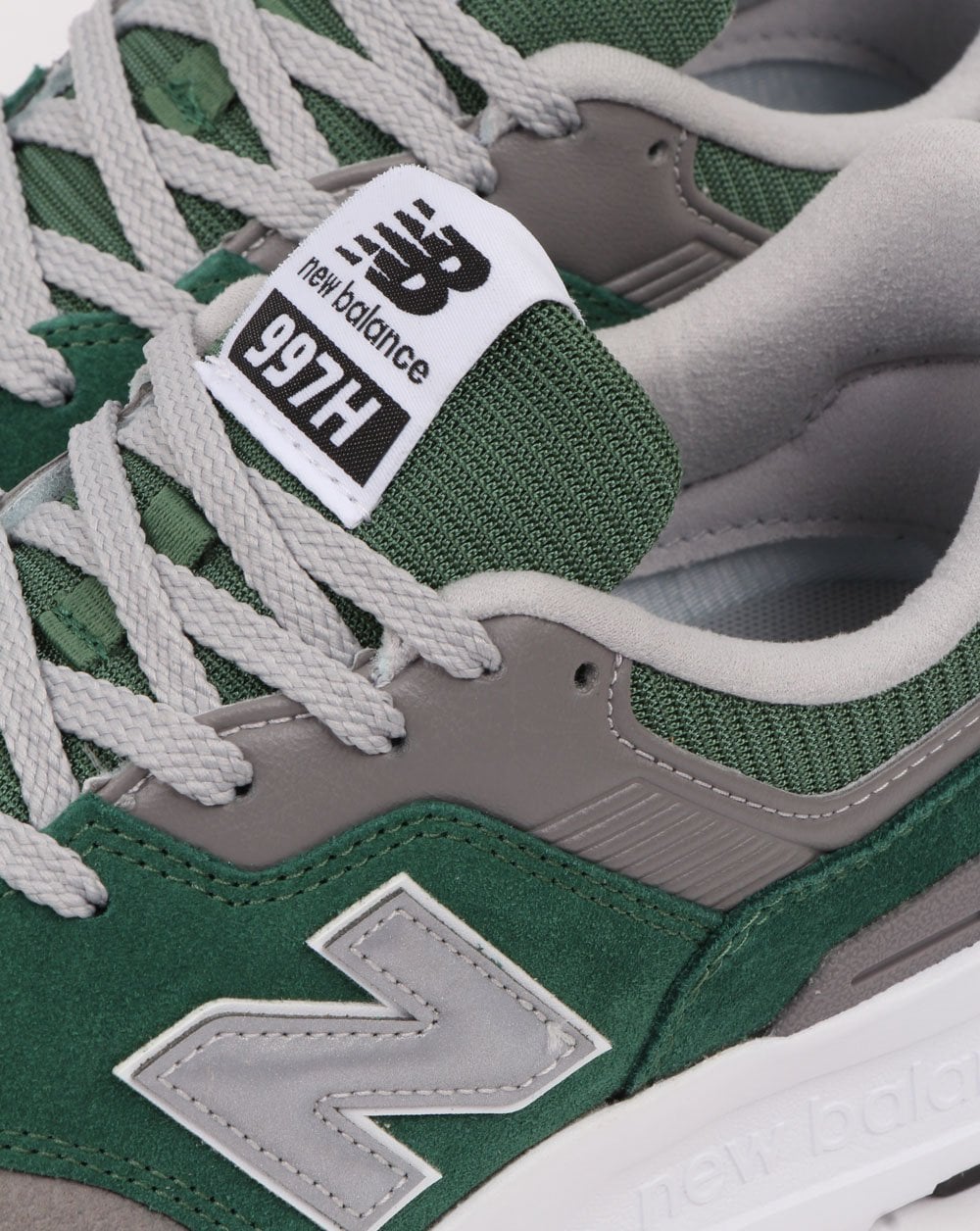 New Balance 997 Trainers Green