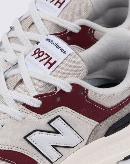 New Balance 997 Trainers Off White