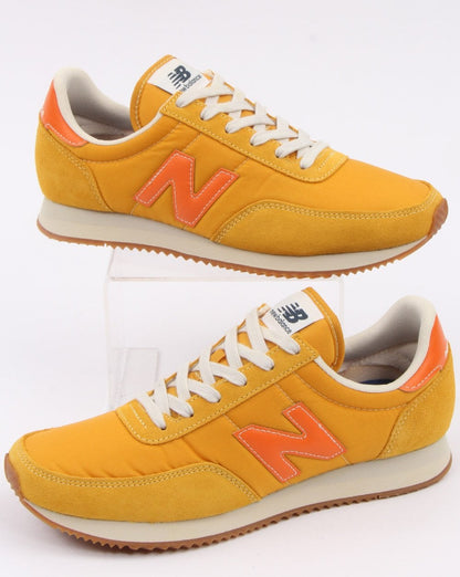 New Balance 720 Trainers Yellow