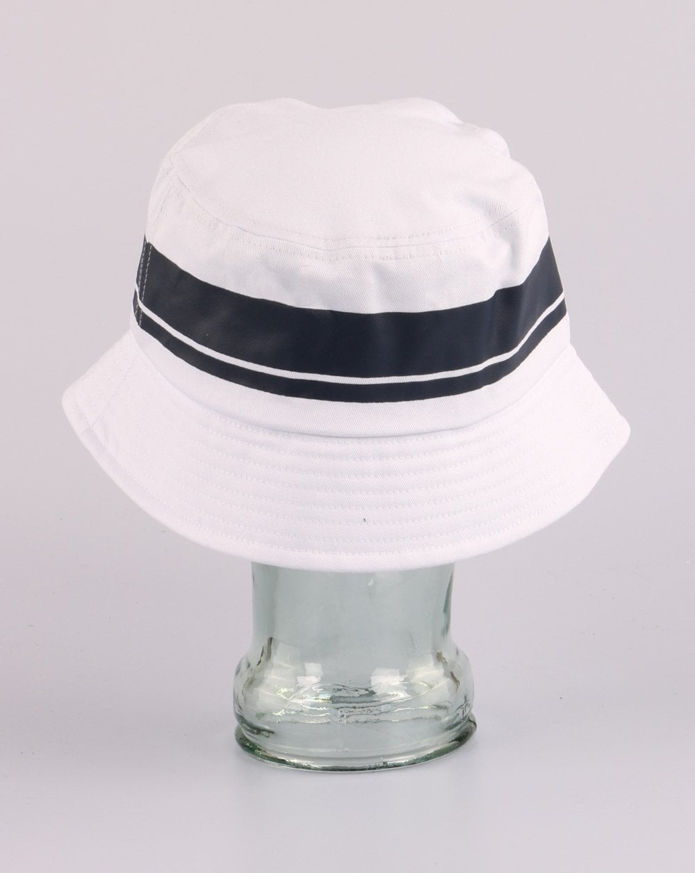 Sergio Tacchini Masters Bucket Hat White/navy