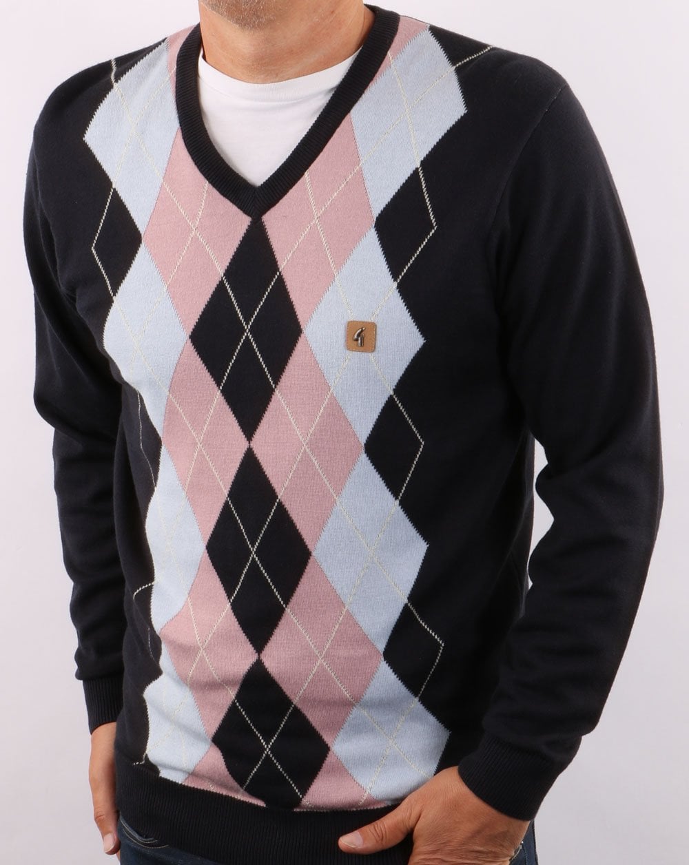 Gabicci Vintage Diamond V-Neck Knit Navy/Sky/Pink