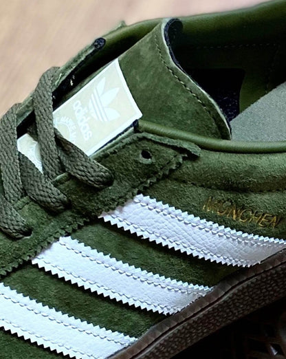 Adidas Munchen Trainers Olive/White