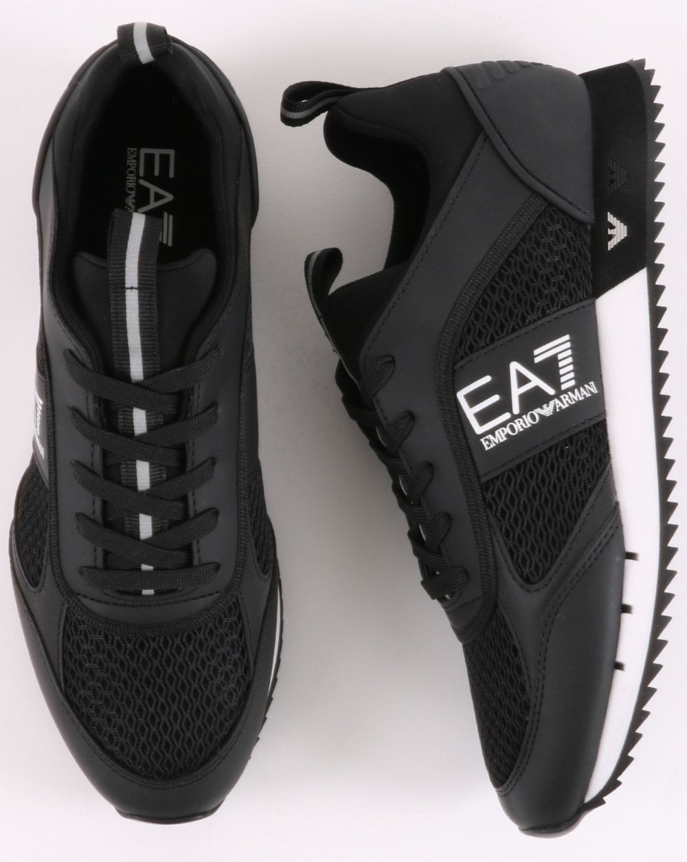 Emporio Armani EA7 Runner Trainer Black/white