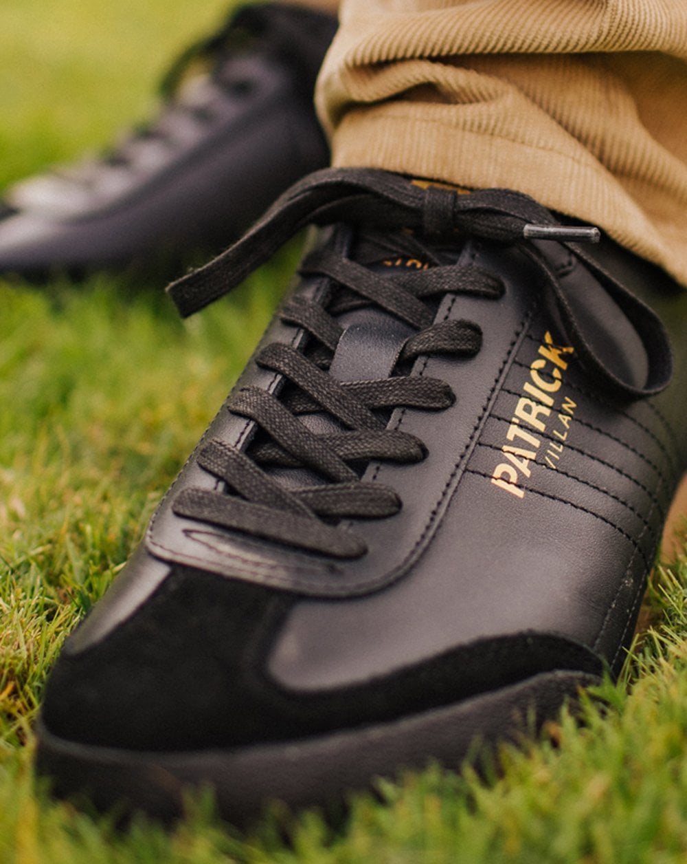 Patrick Villan Trainer Black - Gold
