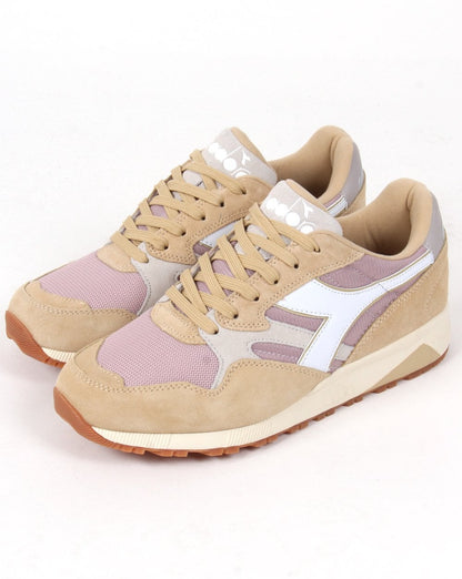 Diadora N902 Trainer Sand/Pink