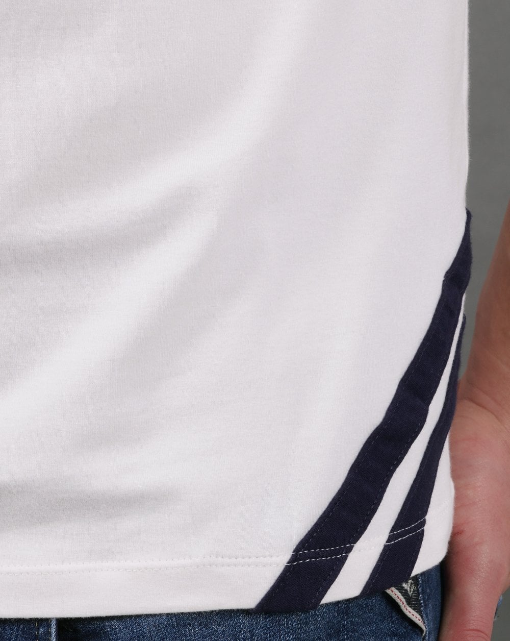 Sergio Tacchini 2 stripe T Shirt Gardenia