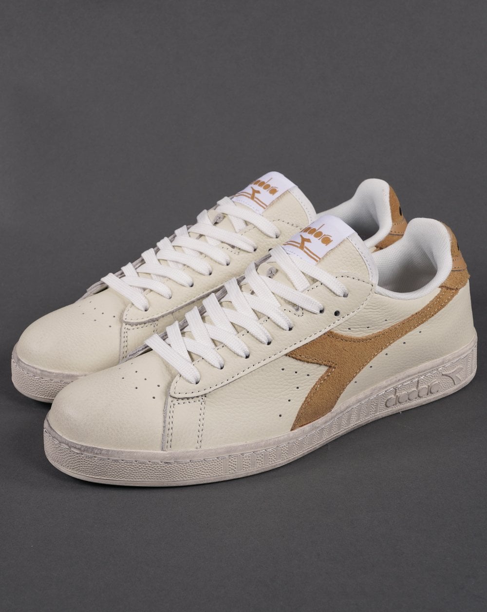 Diadora Game Low Waxed Trainer off White / Soft Gold