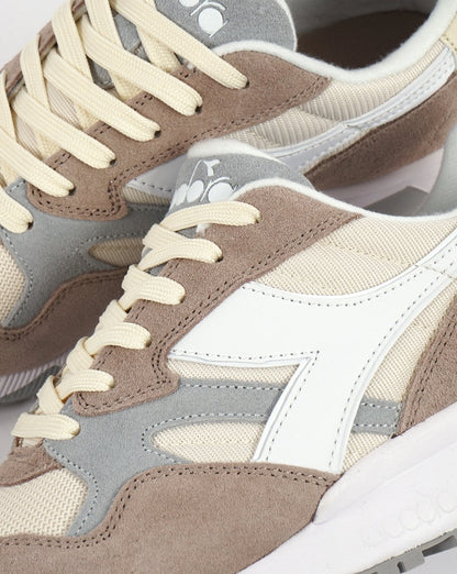 Diadora N902 Trainer Coffee/Cream