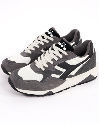 Diadora N902 Trainer Grey/Off White/Black