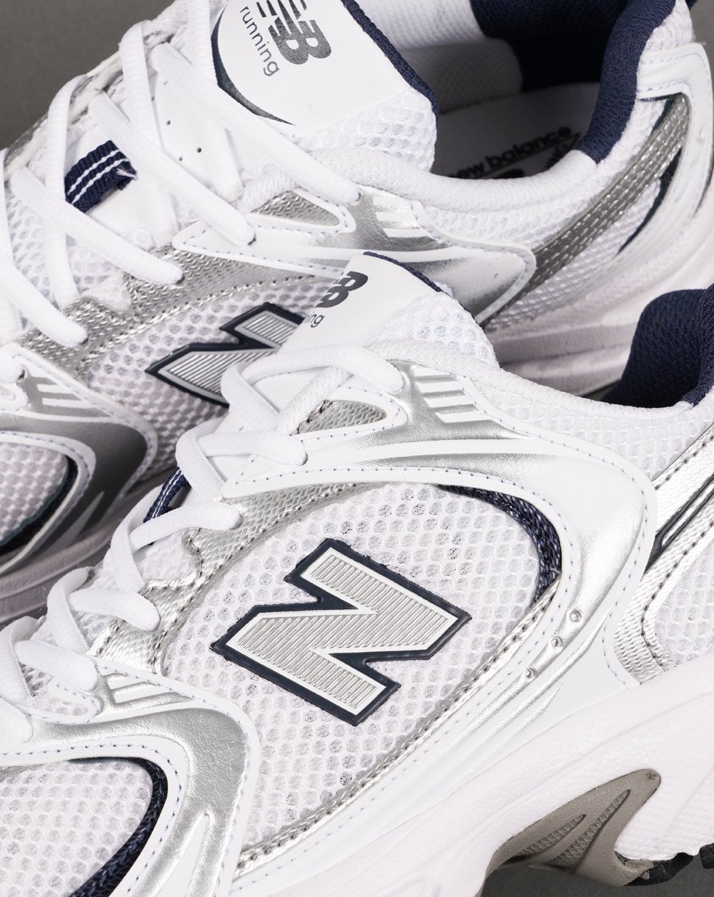 New Balance 530 Trainers White