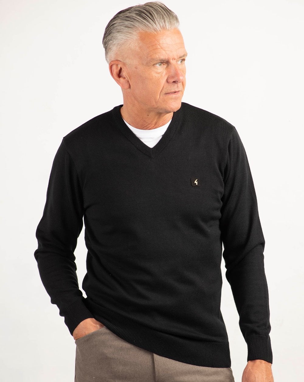 Gabicci Vintage Brandon V Neck Knit Black
