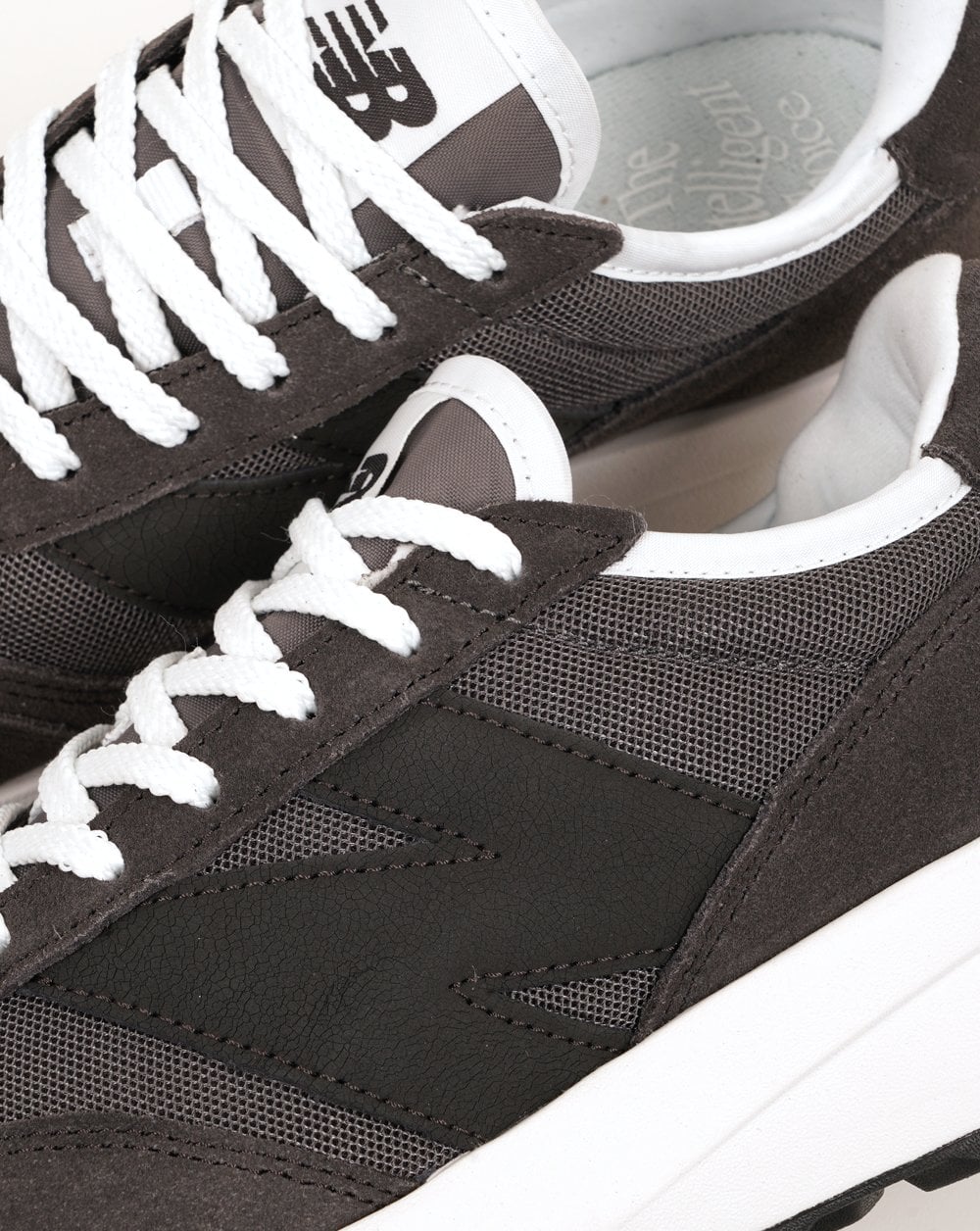 New Balance 370 Trainers Black Cement