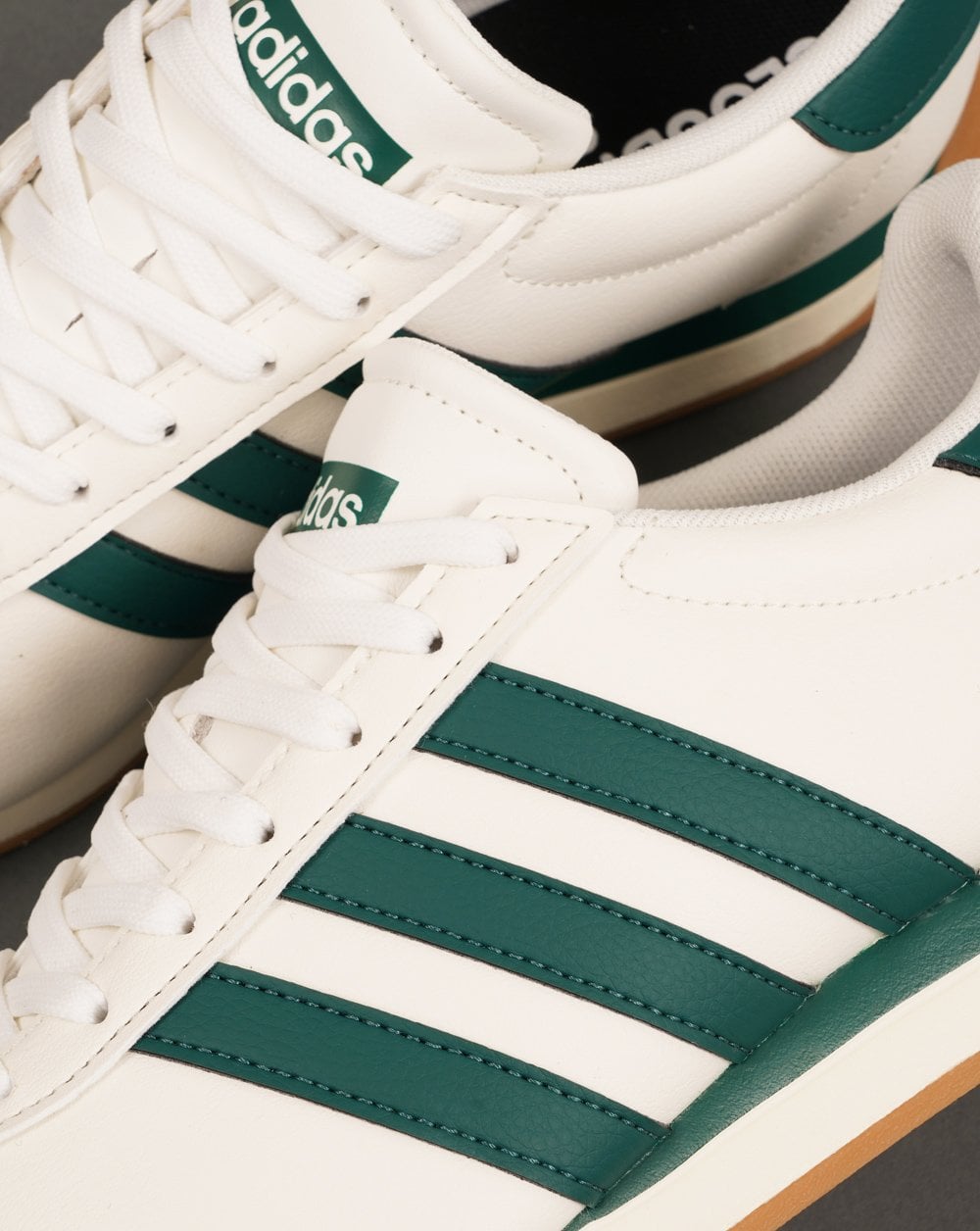 Adidas Runvista Trainers Off White / Green