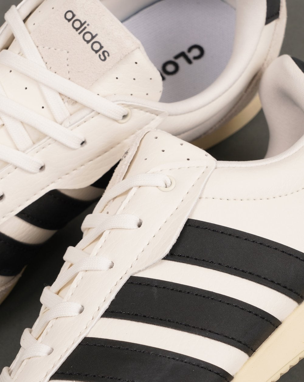 Adidas Barreda Lo Trainers White/Black
