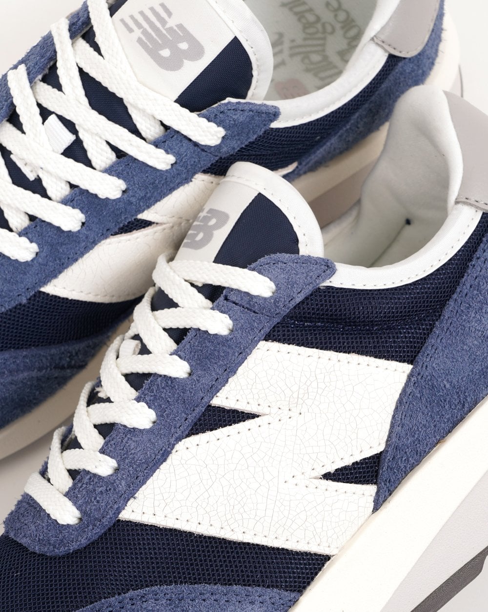 New Balance 370 Trainers Navy/Sea Salt