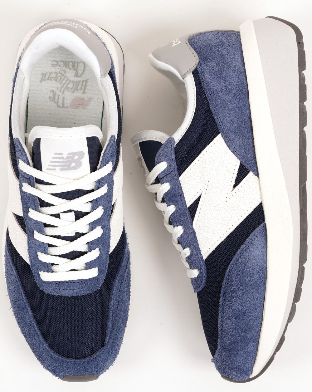 New Balance 370 Trainers Navy/Sea Salt